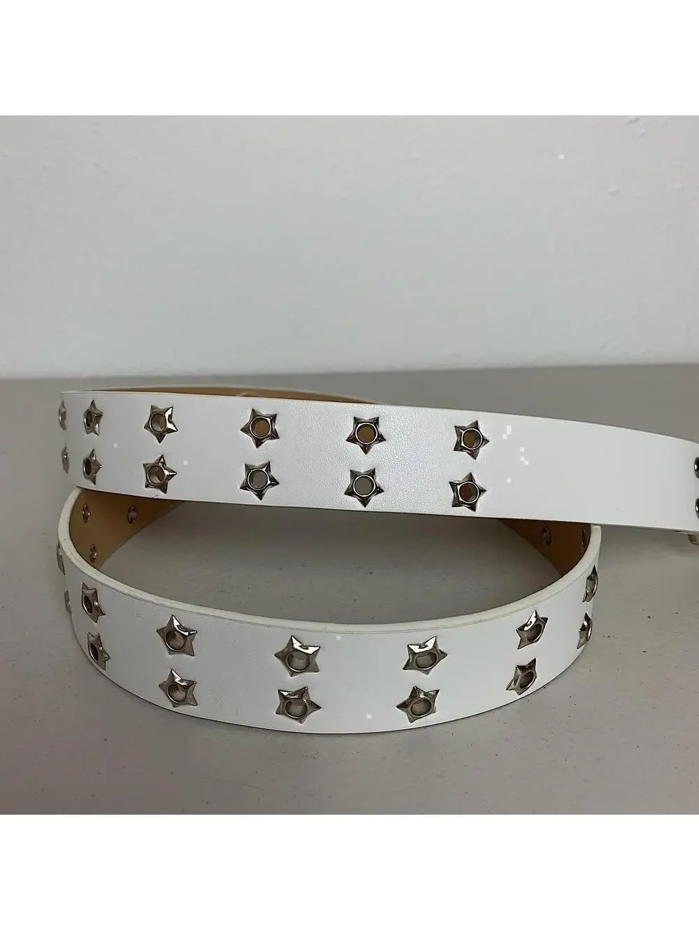 Y2k Cyber Western 2000s style studded punk goth white and silver belt. Great